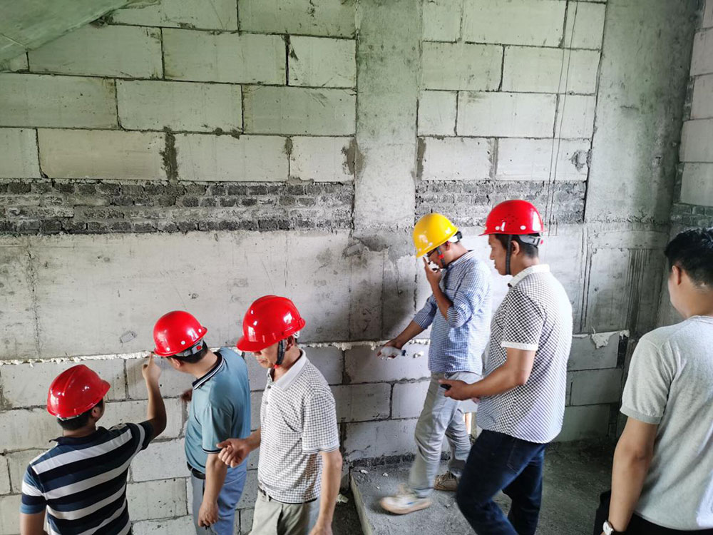 江南實驗小學2#教輔樓完成一、二層主體結(jié)構(gòu)驗收