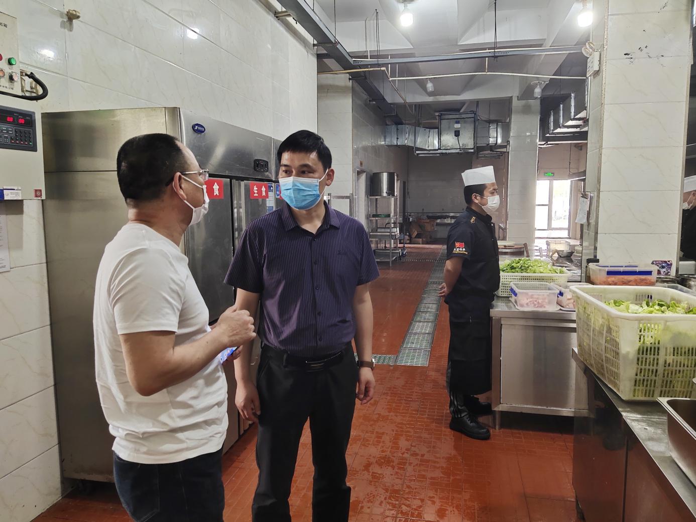 強(qiáng)化服務(wù)、紓困解難——國資運(yùn)營公司開展九龍園區(qū)企業(yè)走訪