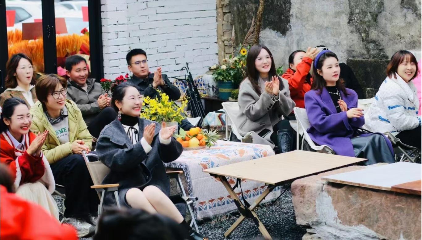 南溪南村 “柿間小院” 開業(yè)啦！