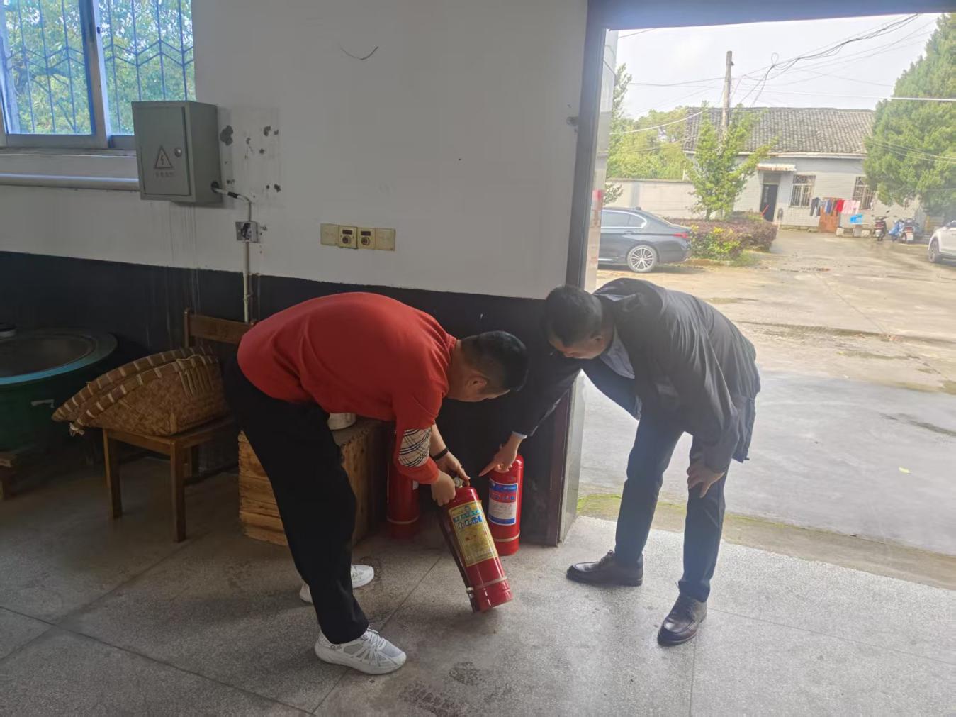 筑牢安全防線，護航春茶生產(chǎn)